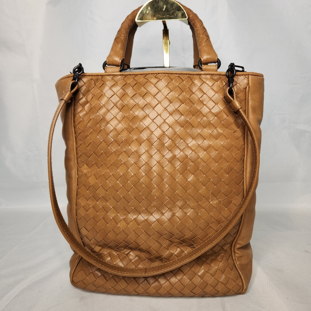 Bottega Veneta Classic Intrecciato leather tote bag